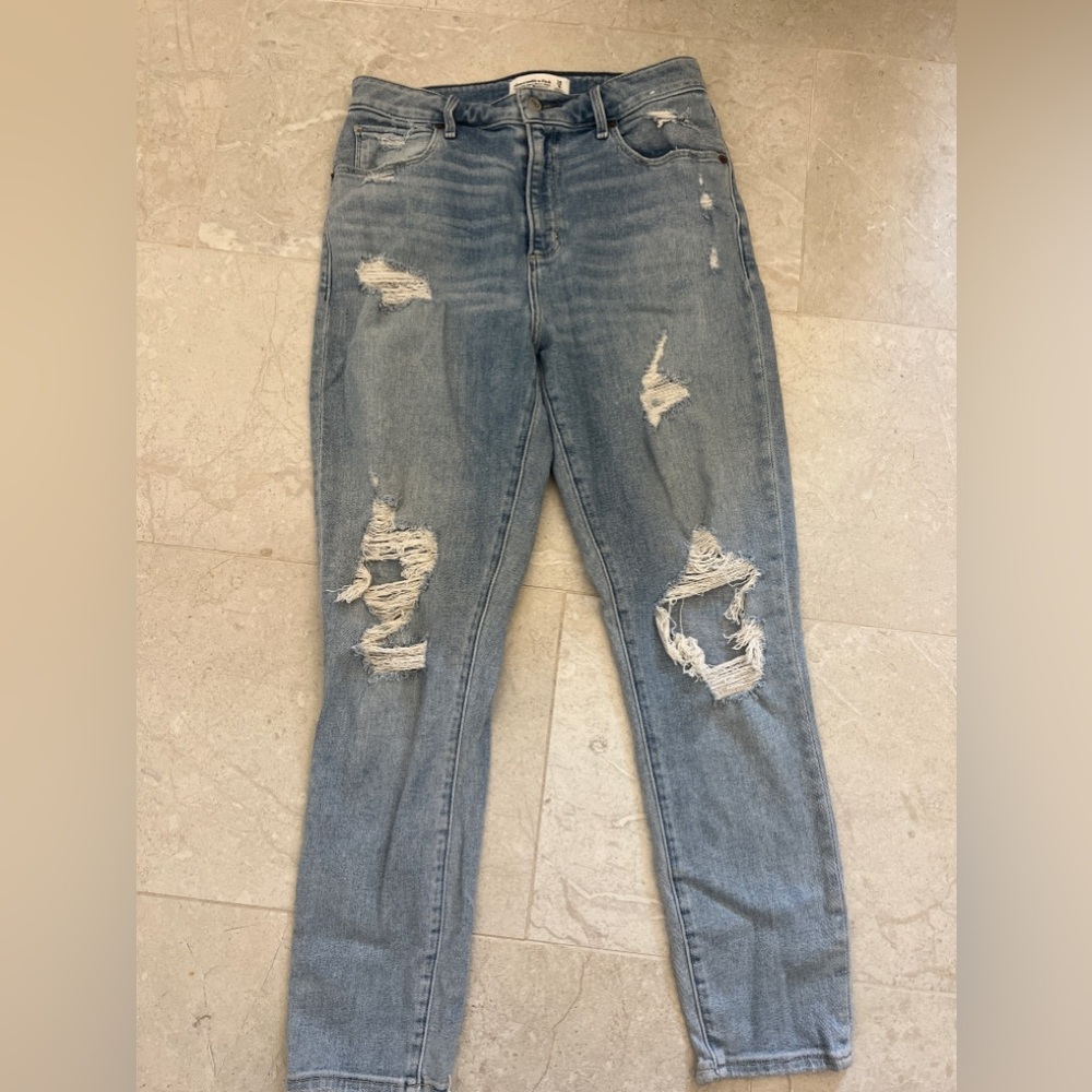 Abercrombie High Rise Super Skinny Ankle Jean size 29 (8R)